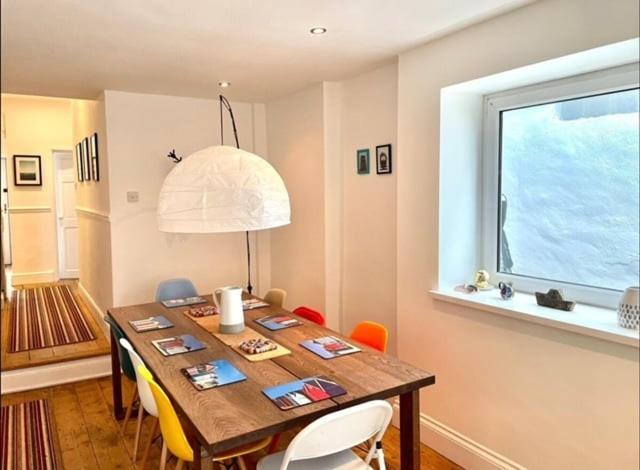 *Family Home In Mumbles. Close To The Beach* Ngoại thất bức ảnh