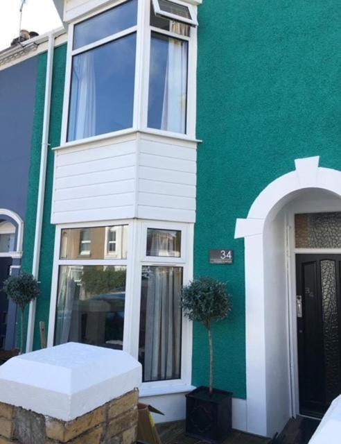 *Family Home In Mumbles. Close To The Beach* Ngoại thất bức ảnh