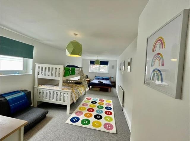 *Family Home In Mumbles. Close To The Beach* Ngoại thất bức ảnh